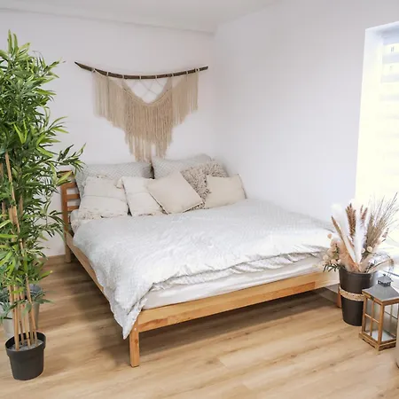 Atelier Smutna Апартаменты *
